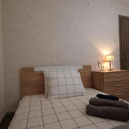 Apartment Stylish Kosher Oasis Near The Airport And Beach