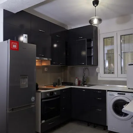 Stylish Kosher Oasis Near The Airport And Beach *